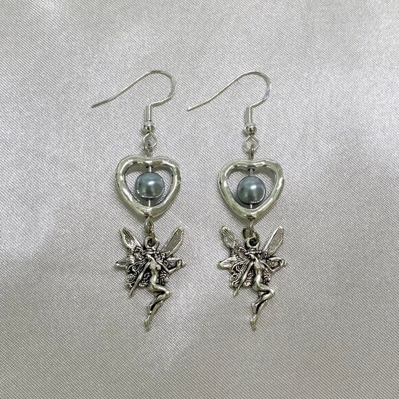 🧚 fairy pearl heart earrings 🧚 - Picture 1 of 1